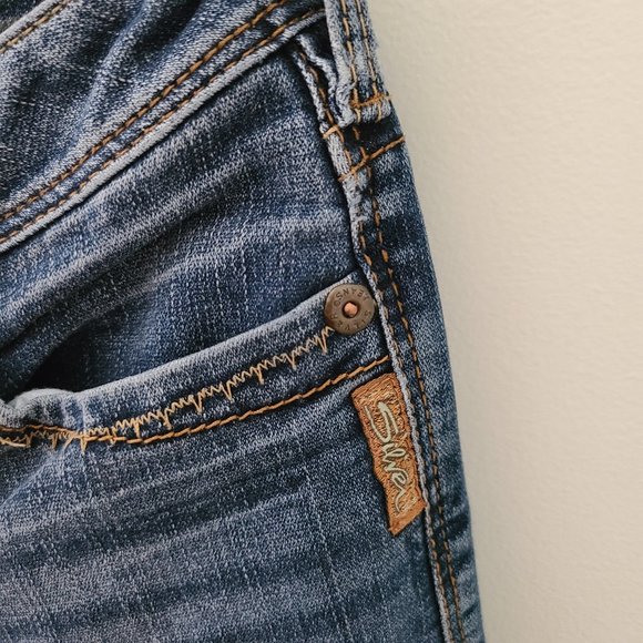 medium wash bootcut Silver jeans - Picture 5 of 8